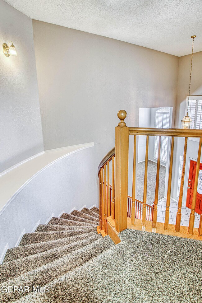 Building Photo - 6076 Los Siglos Dr