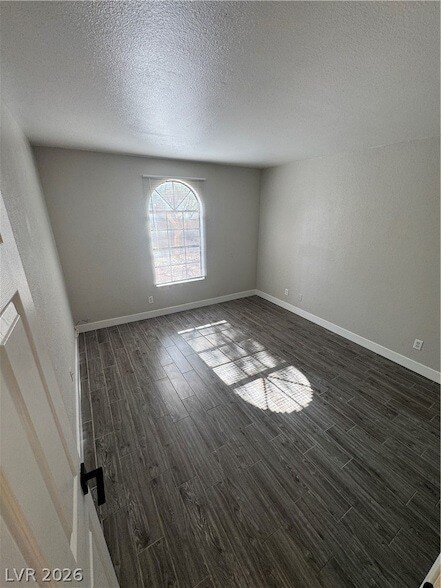 Building Photo - 2985 Juniper Hills Blvd