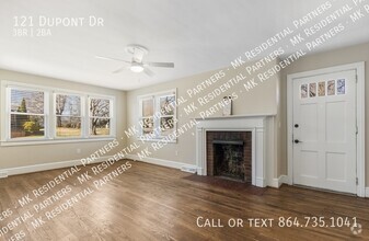 Building Photo - 121 Dupont Dr