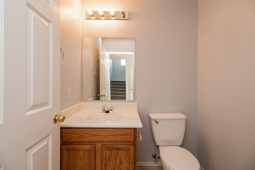 Building Photo - 16809 W Central St