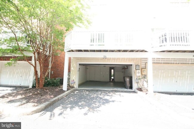 Building Photo - 326 Casey Ln