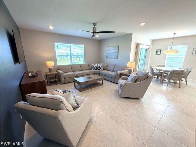 Building Photo - 42425 Cascade Dr