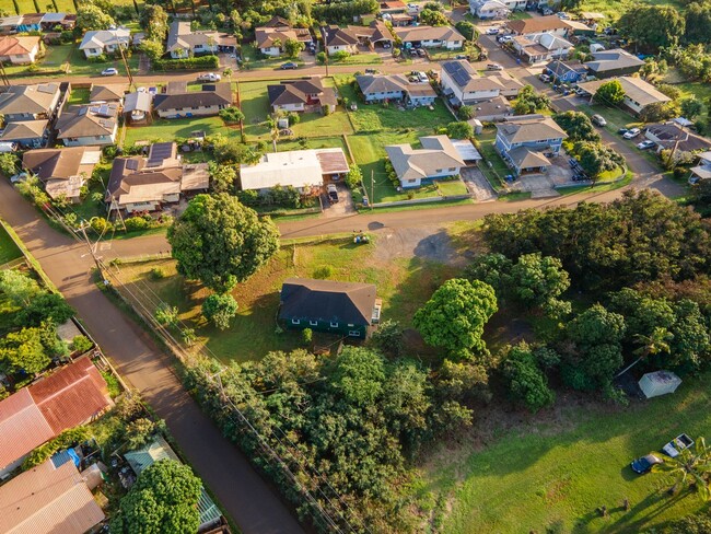 Building Photo - Newly Renovated Waialua Home on 1 Acre w/ Mountain Views – Pets Welcome