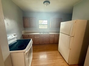 Building Photo - 3 Bed 1 Bath Single Family Home in Wausau ...