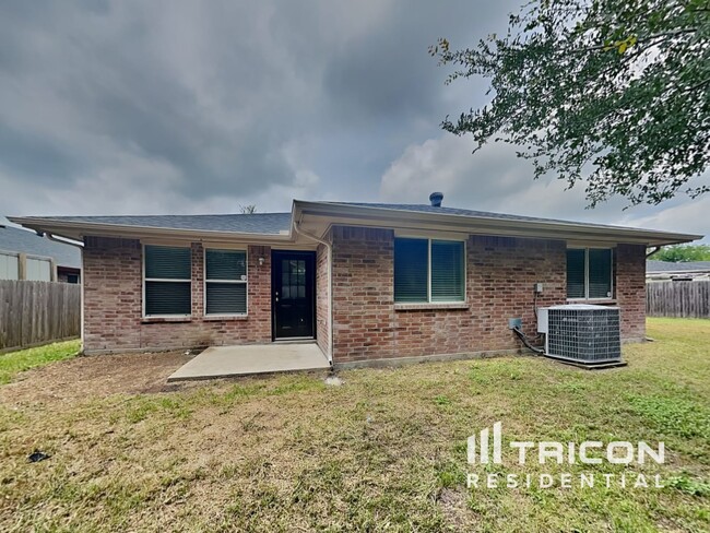 Building Photo - 1602 Canary Island Ct