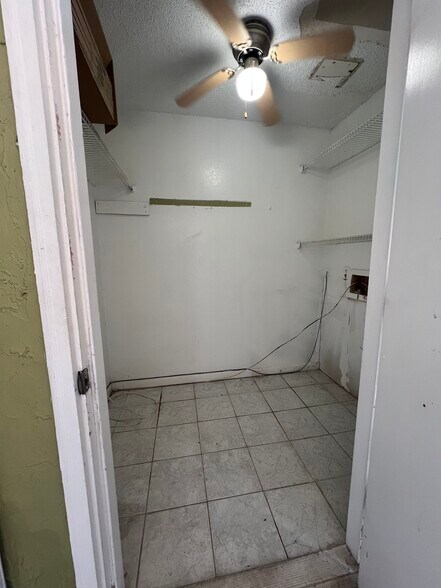 Building Photo - 4146 Plantation Cove Dr