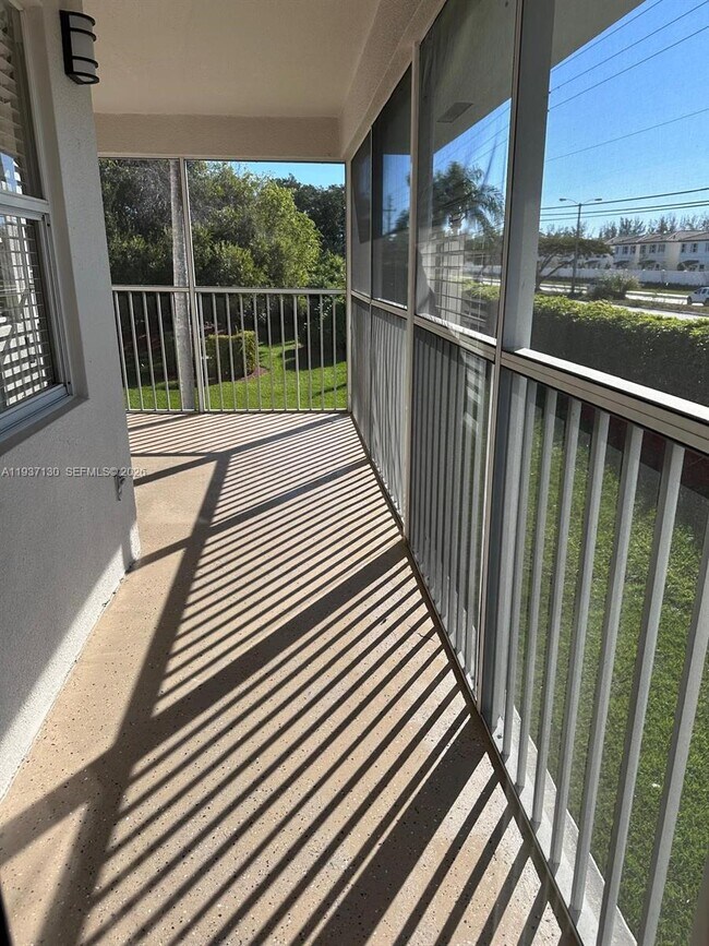 Building Photo - 2246 SE 27th Dr