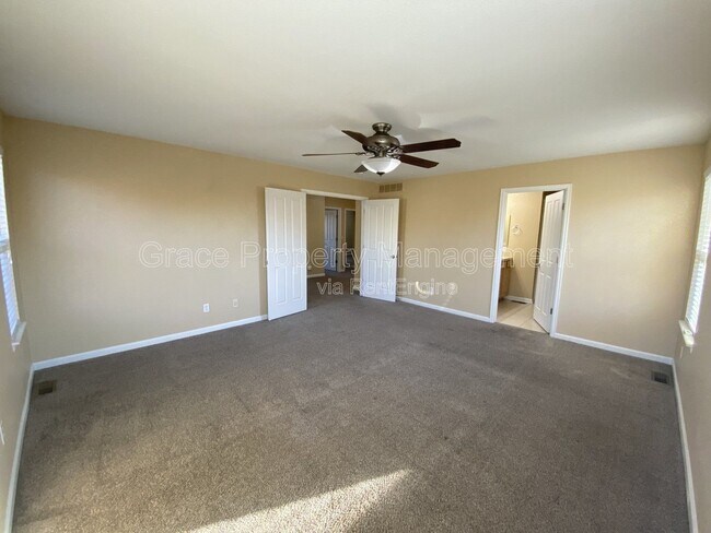 Building Photo - 239 Bristlecone St