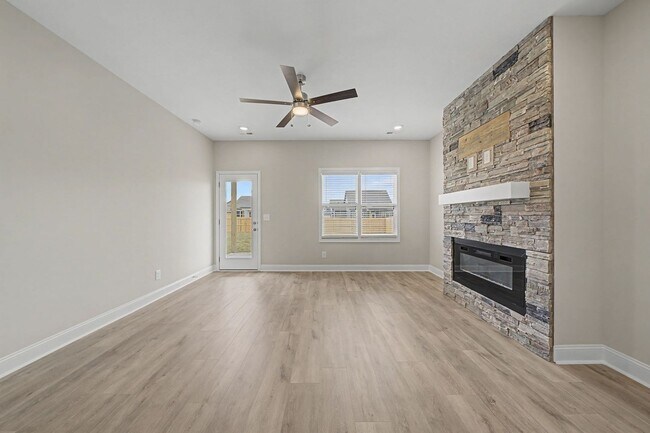 Building Photo - 366 Galway Dr