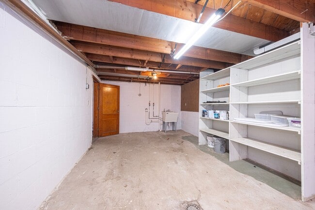 Building Photo - Beautiful 3 Bedroom Home in Franklin Regional School District