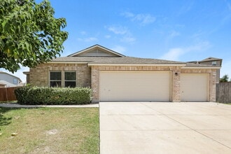 Building Photo - 13510 Sundance Scape