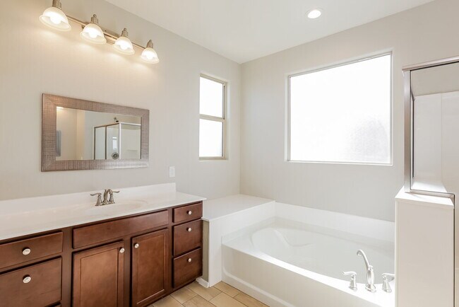 Building Photo - 7931 E Boise St