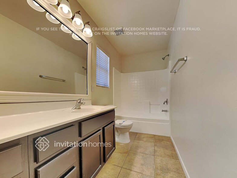 Building Photo - 2523 W Prospector Way