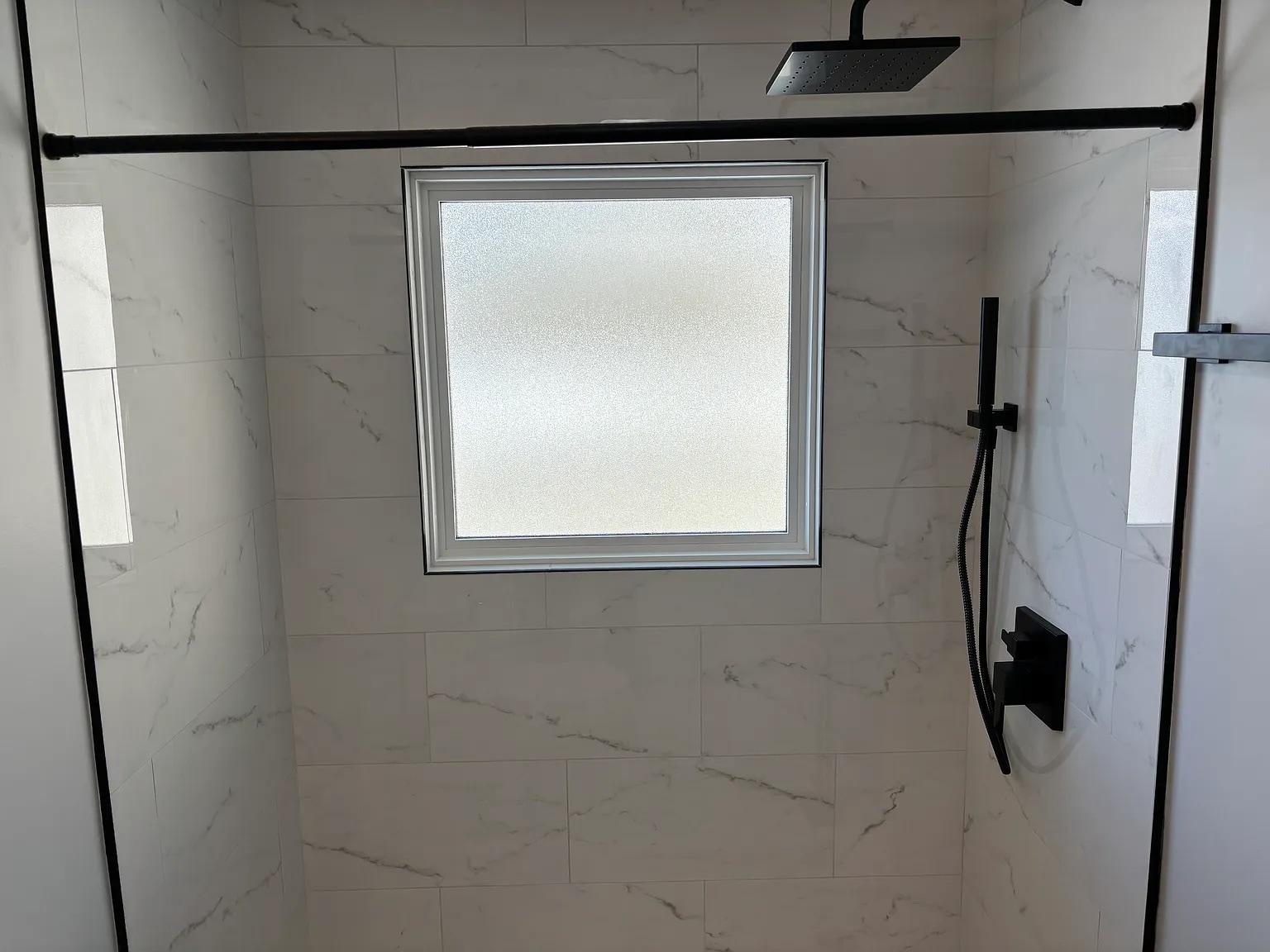 Building Photo - 87 E 4th Ave