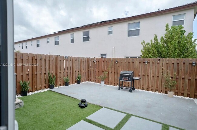 Building Photo - 12688 NW 23rd Pl