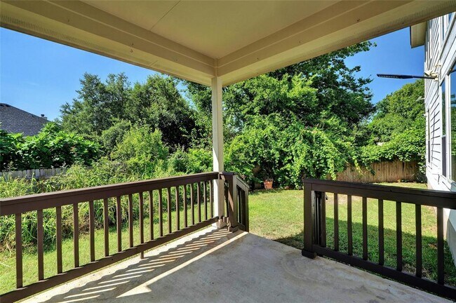 Building Photo - 8227 Liberty Walk Dr