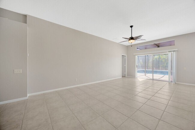 Building Photo - 10461 Hunters Haven Blvd