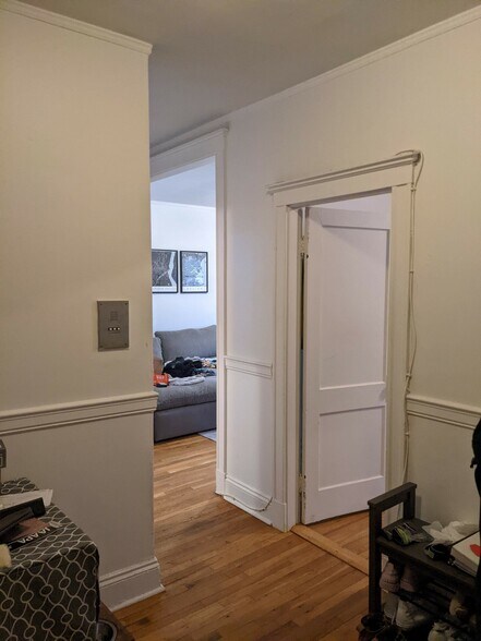 Building Photo - 1572 Commonwealth Ave