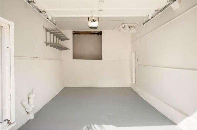 Building Photo - 1760 Dolores St