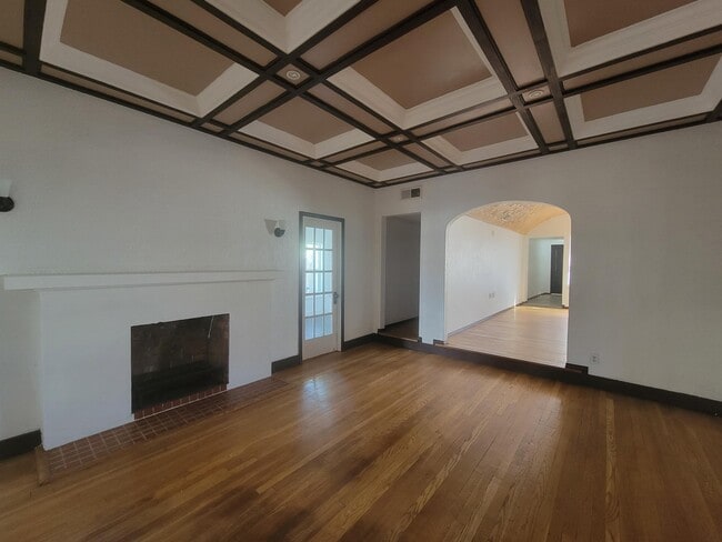 Building Photo - 1514 N Stanton St