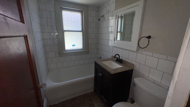 Building Photo - 3328 N 38th St