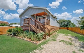 Building Photo - 4802 Crane St