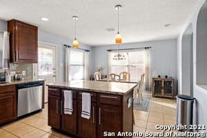 Building Photo - 8722 Gavel Gate