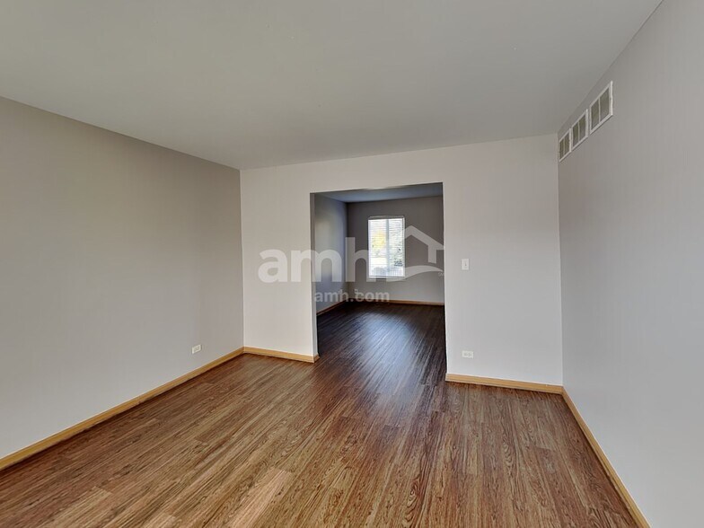 Building Photo - 2269 Jason Dr