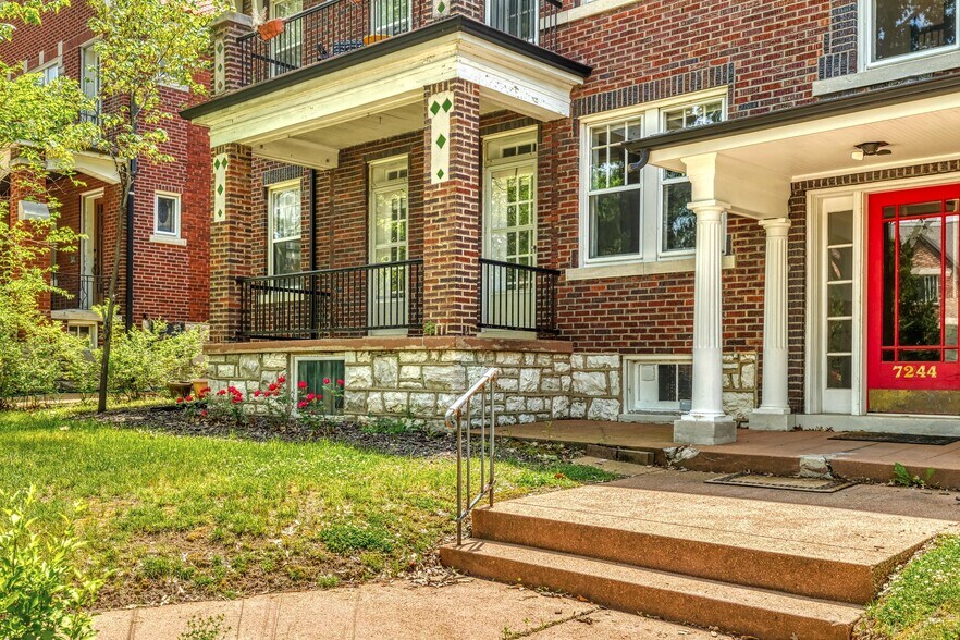 Building Photo - 7244 Forsyth Blvd