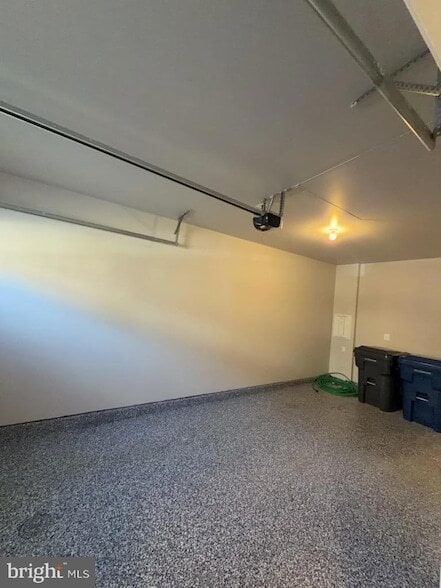 Building Photo - 7231 Mountaineer Dr