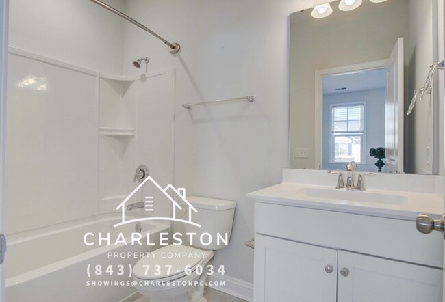 Building Photo - 612 Heartwood Ln