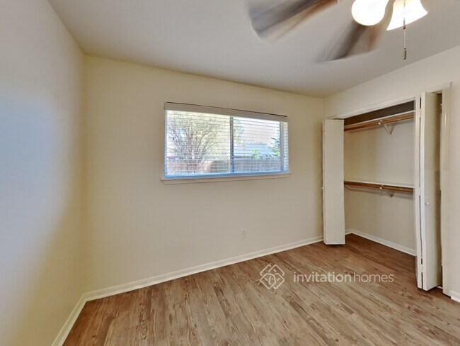 Building Photo - 15135 Tresch Ln