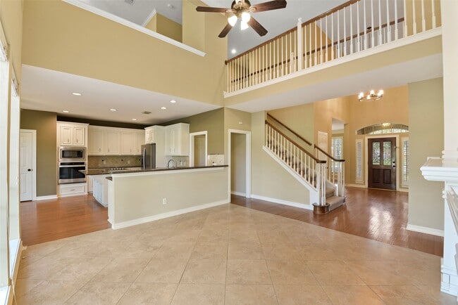 Building Photo - 1915 Lytham Ln