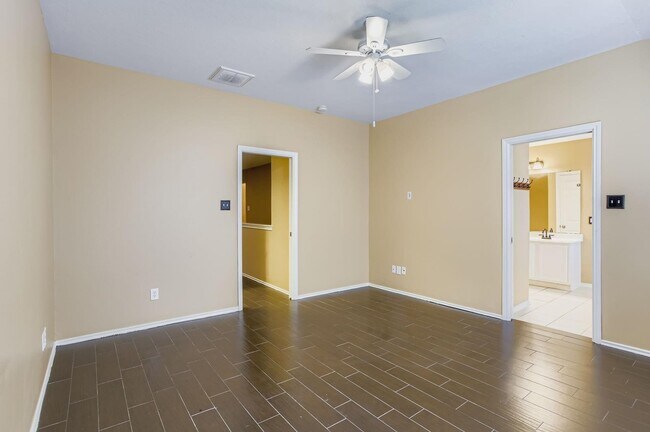 Building Photo - 17519 Bering Bridge Ln