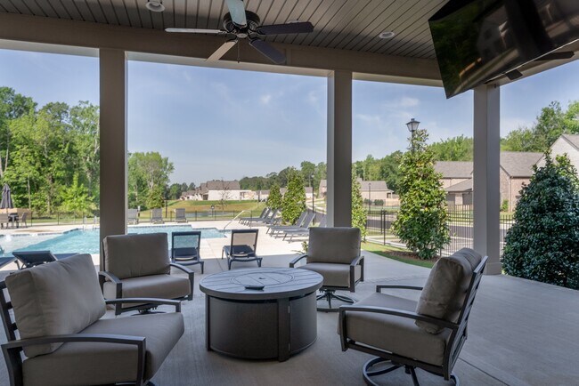 Building Photo - 1093 Stonebrook Ln