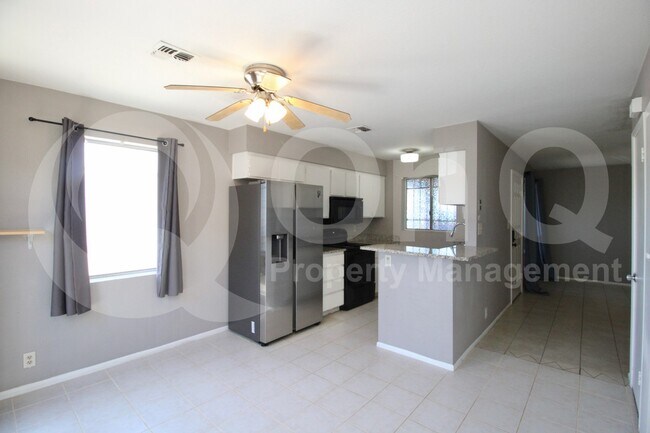 Building Photo - 9021 W Elm St