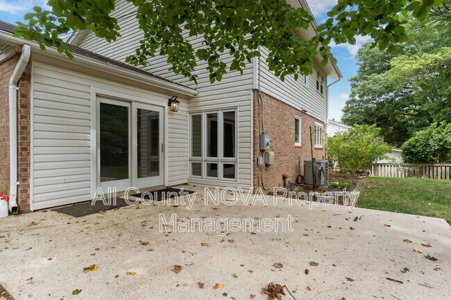 Building Photo - 4126 Lenox Dr