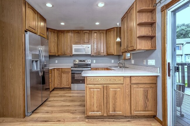Building Photo - 55 Lantern Park Dr