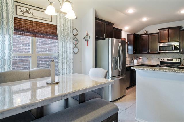 Building Photo - 1120 Cheyenne Dr