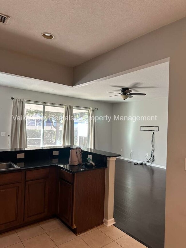 Building Photo - 4240 Metron Dr