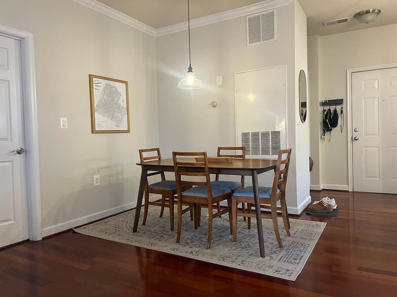 Building Photo - 42544 Hollyhock Ter