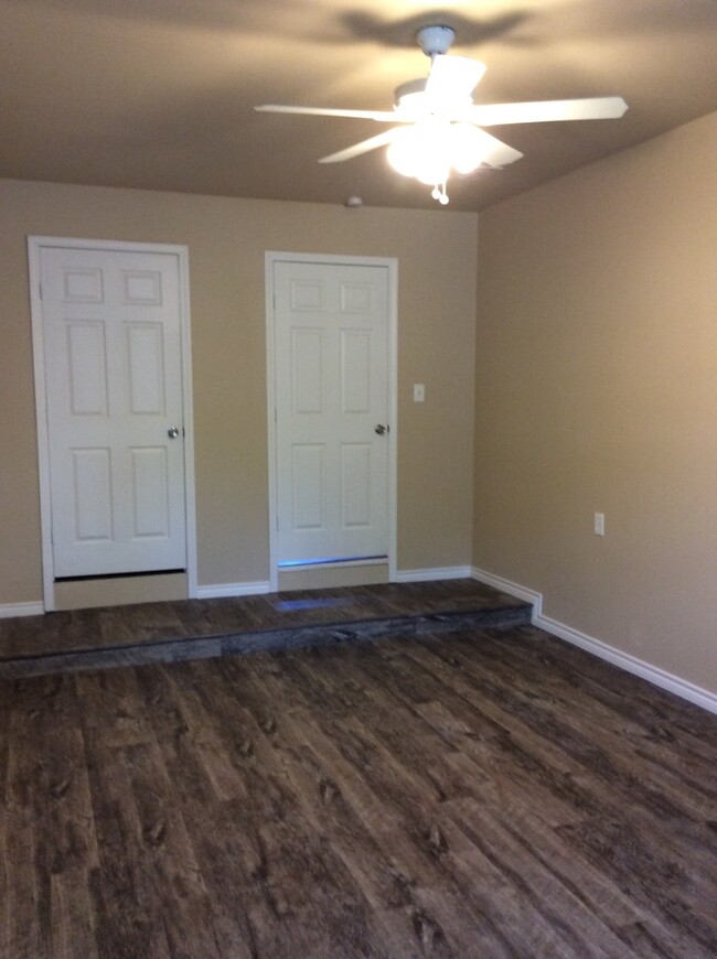 Building Photo - Available September 1st! Completely Update...