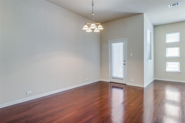 Building Photo - 2326 Stutz Dr