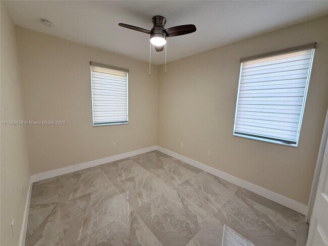 Building Photo - 12388 SW 124th Terrace