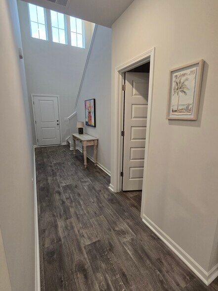 Building Photo - 138 Saltgrass Way