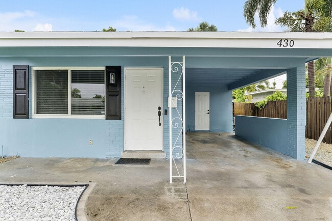 Primary Photo - 430 NE 49th St