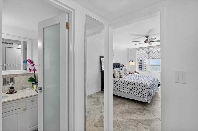 Building Photo - 5700 Collins Ave