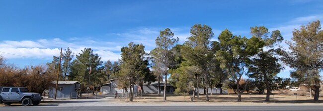 Primary Photo - 521 Alaska Way