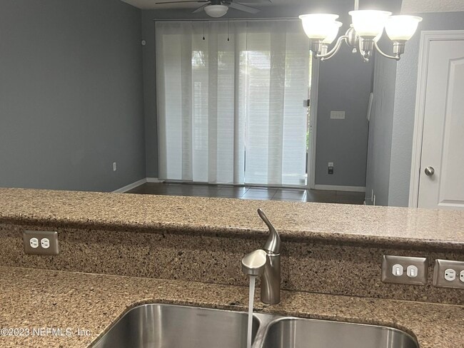 Building Photo - 12286 Black Walnut Ct