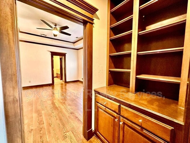 Building Photo - 1216 NW 190th Pl